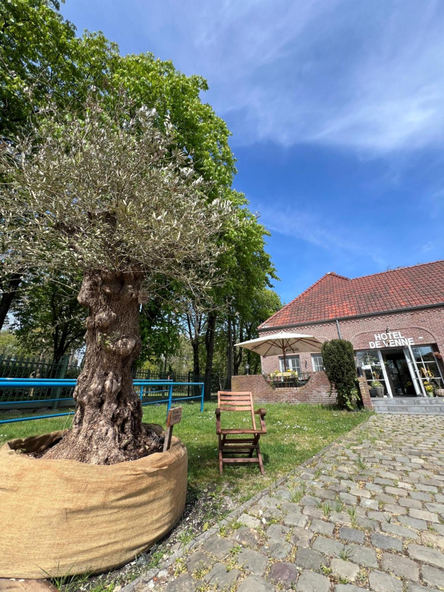 Hotel De Venne Genk Eksteriør bilde