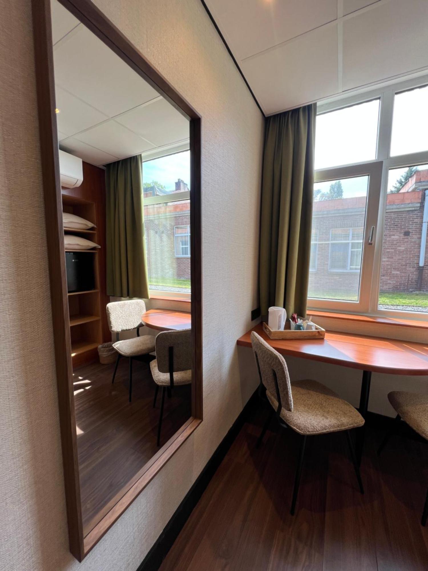 Hotel De Venne Genk Eksteriør bilde